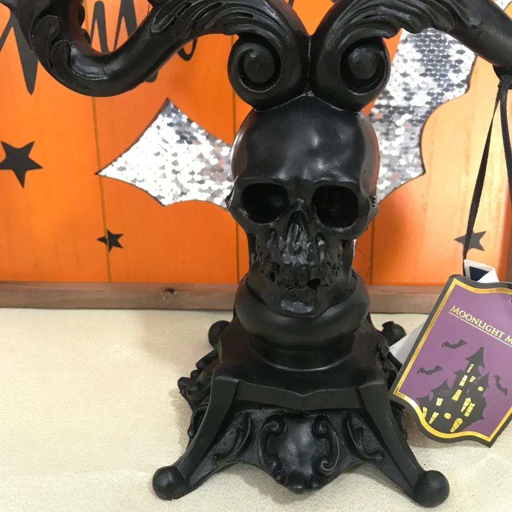 MOONLIGHT MANOR brand new